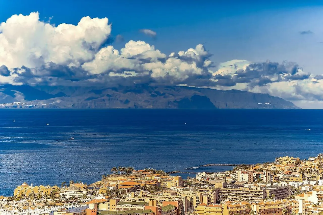 Spacious 2 Bedroom Apartment Tenerife South Costa Adeje